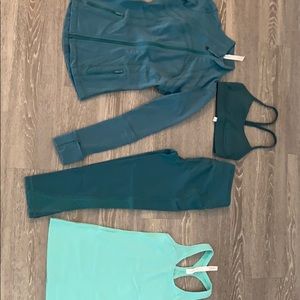 Teal Blue Lululemon set all size 4 like brand new